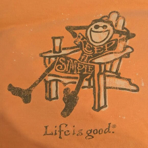 LIFE IS GOOD - Keep It Simple - Crusher Tee- Jake in Adirondack Chair - M - NWOT - Picture 1 of 7